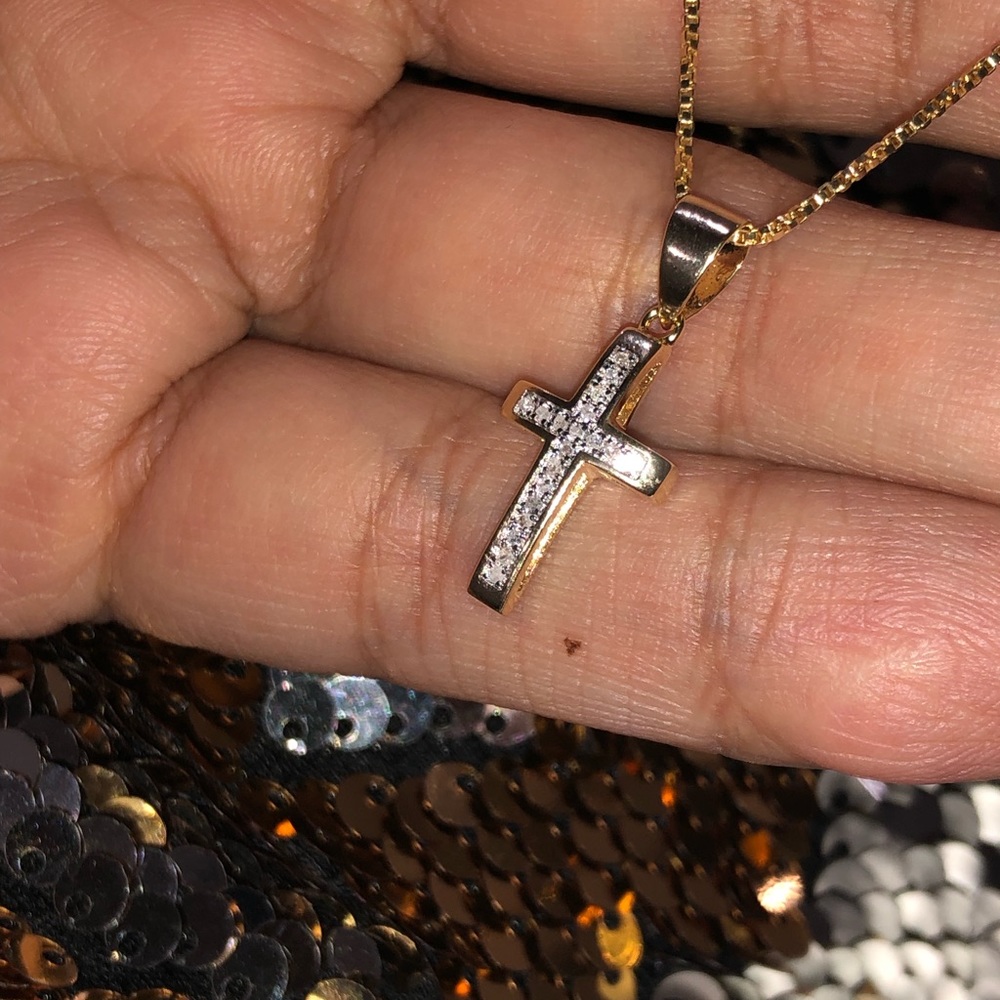 Natural Genuine Real Diamond Cross pendant w/ free chain HUGE CHRISTMAS SALE WOW - Picture 8 of 8